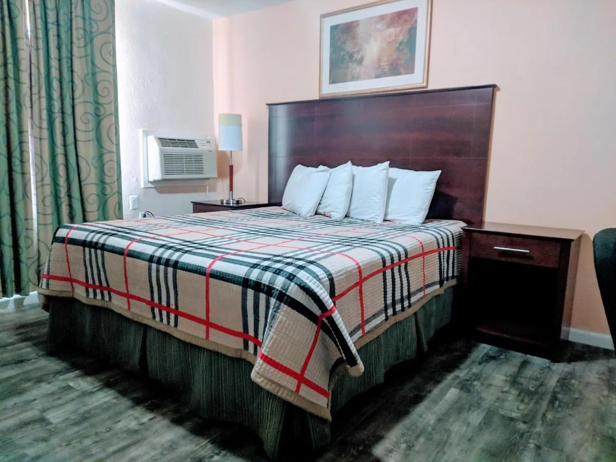 Motel Travelers - 2*