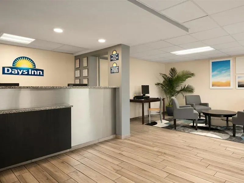 Days By Wyndham Clearwater/central