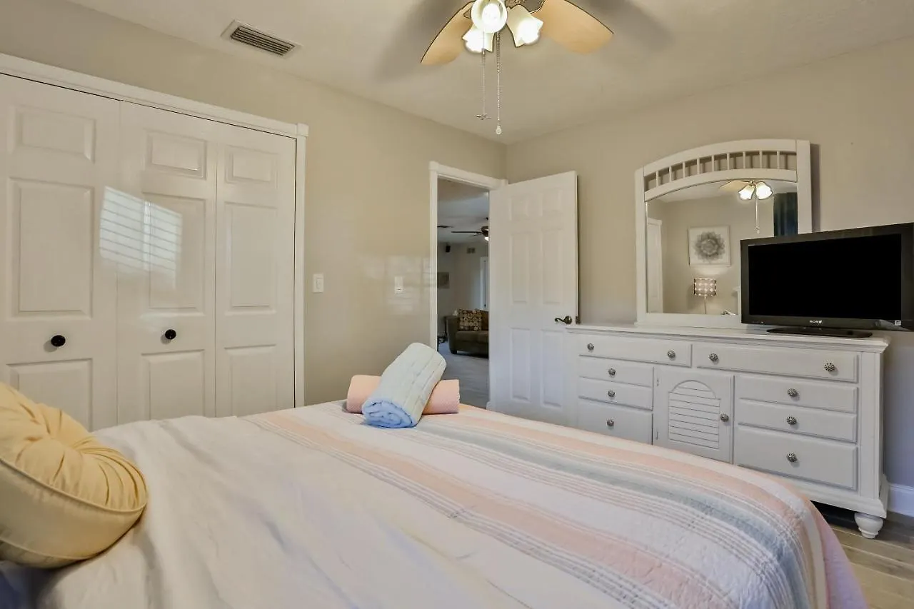 Escape To Honeymoon Island