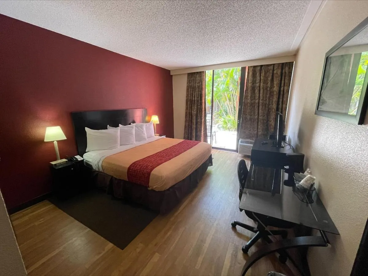 Tropical Palms Hotel Clearwater
