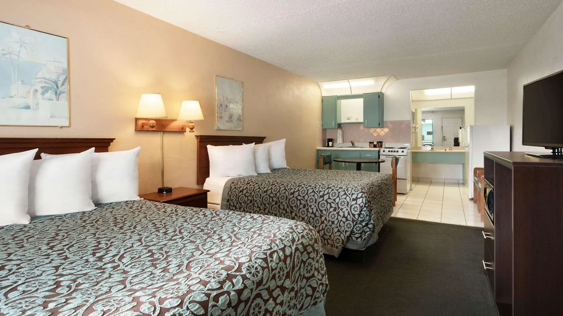 Days By Wyndham Clearwater/central 2*