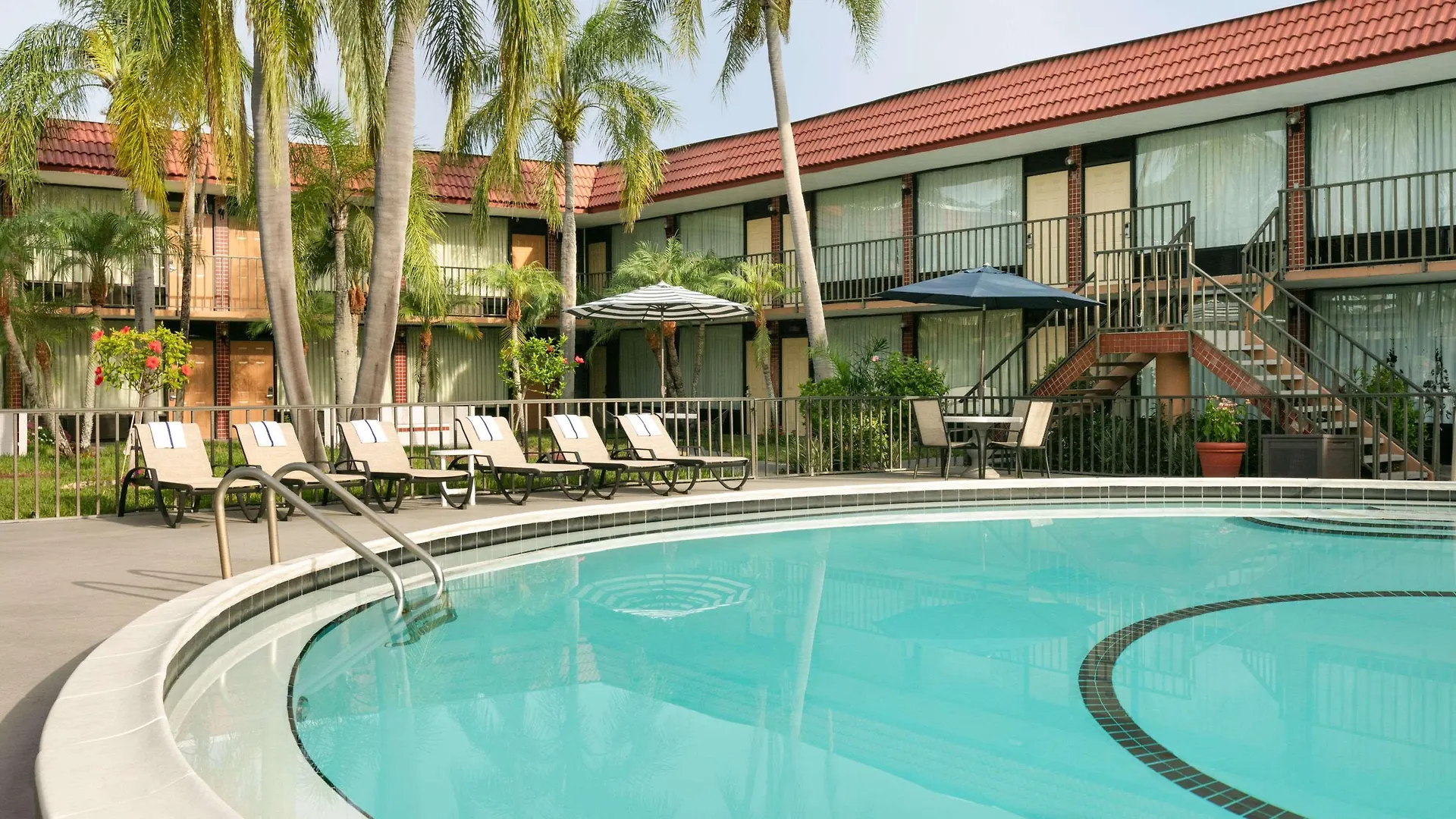 Days By Wyndham Clearwater/central Clearwater