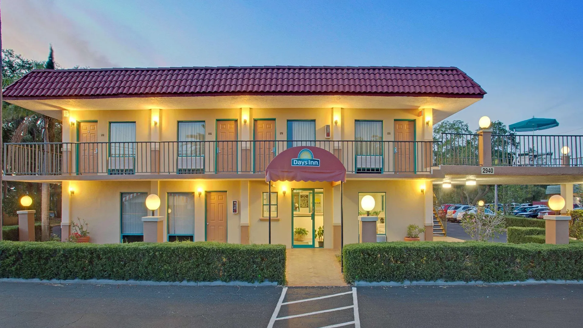 Days By Wyndham Clearwater/central Hotel