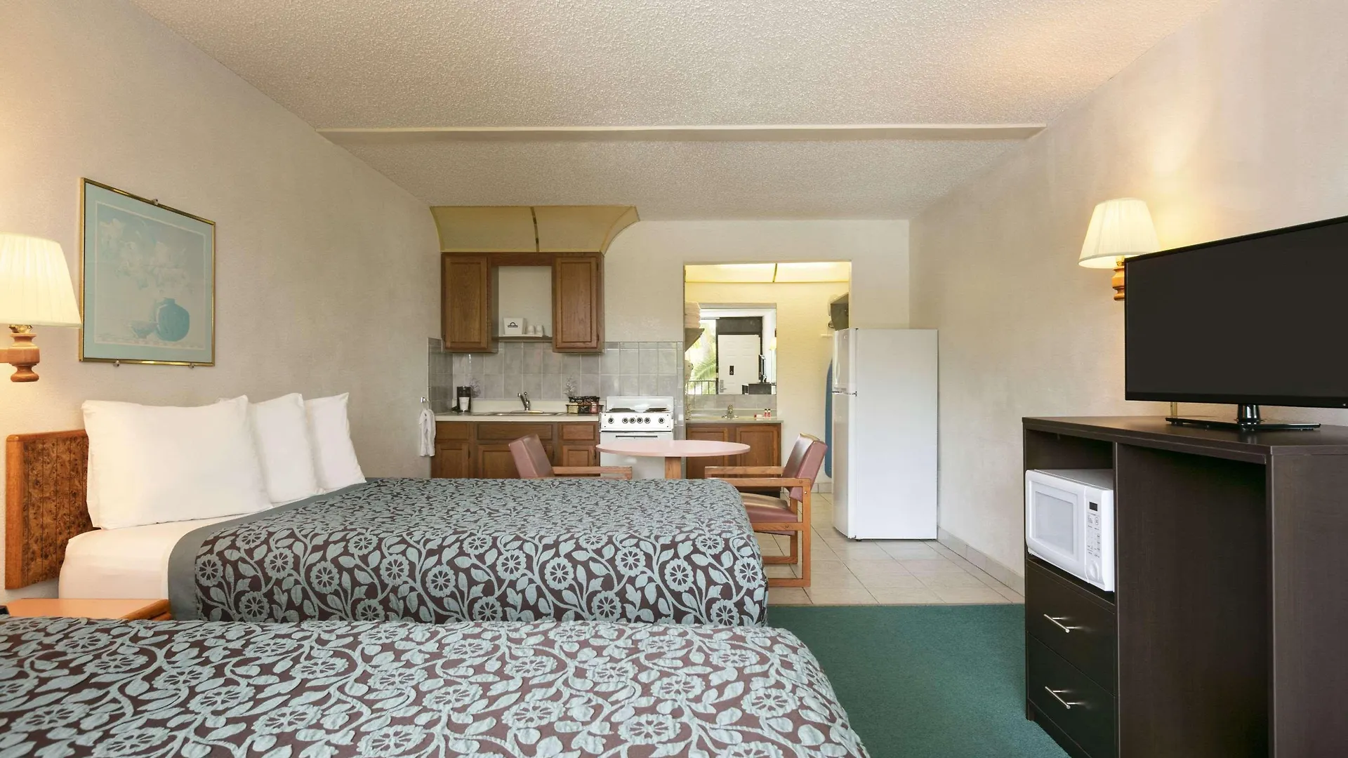 Hotel Days By Wyndham Clearwater/central