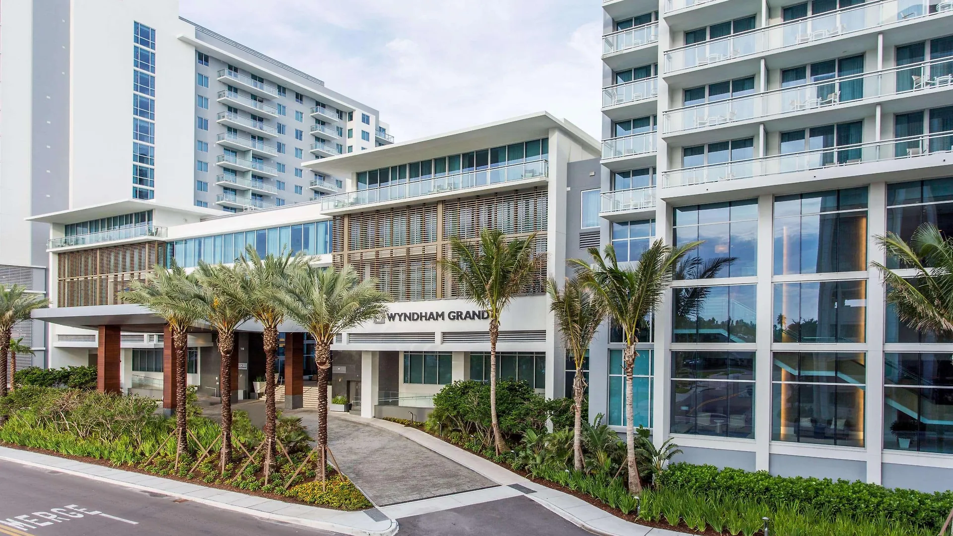 Wyndham Grand Beach Resort