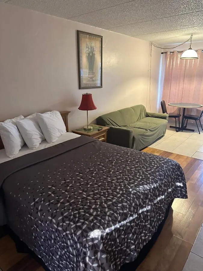 The Floridian Motel *
