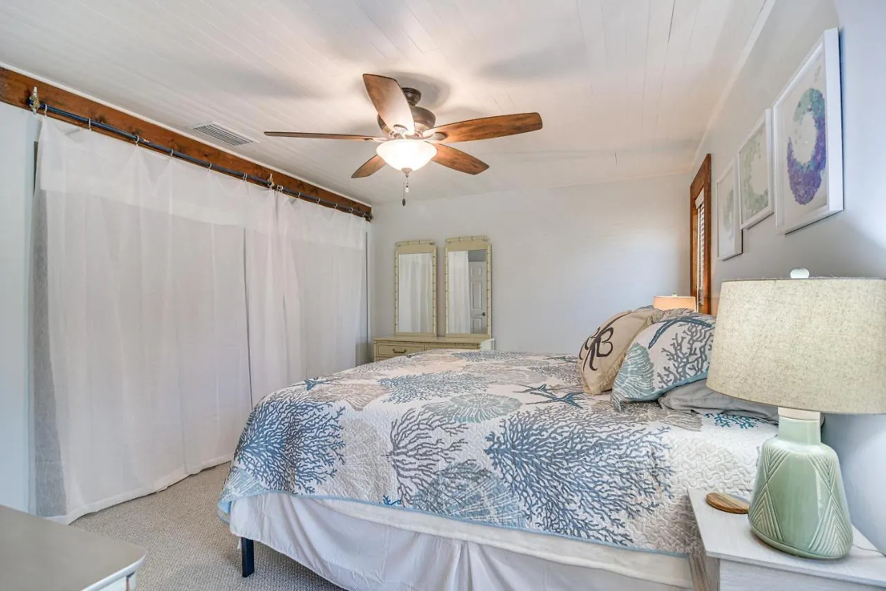 Centrally Located With Outdoor Pool! * 克利尔沃特