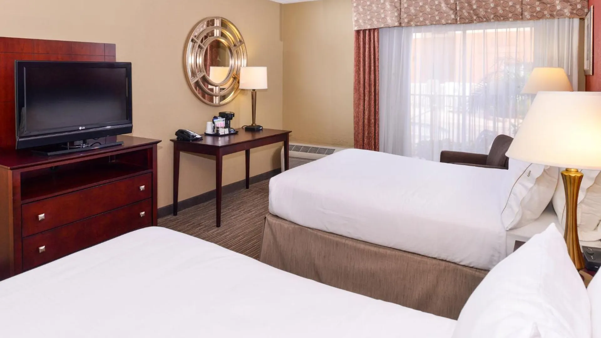 Express Clearwater East - Icot Center By Ihg Hotel Pinellas Park