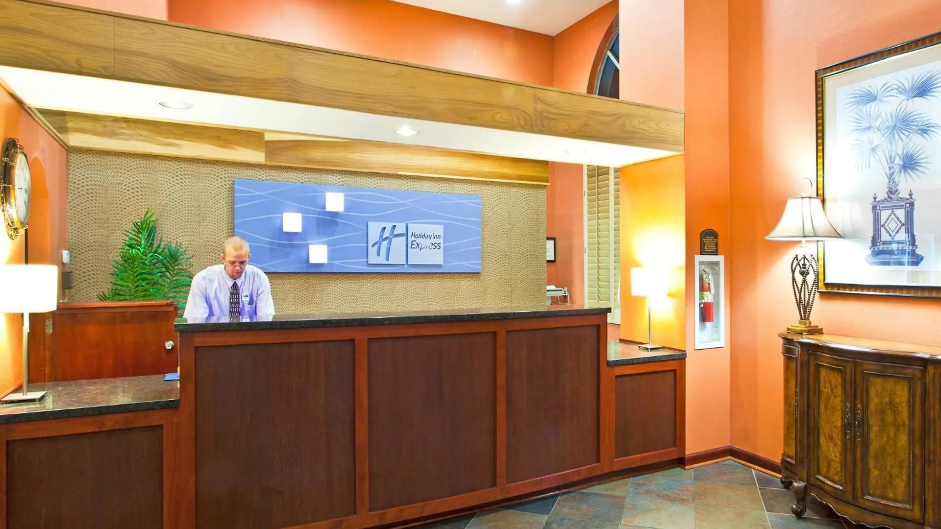 Express Clearwater East - Icot Center By Ihg Hotel