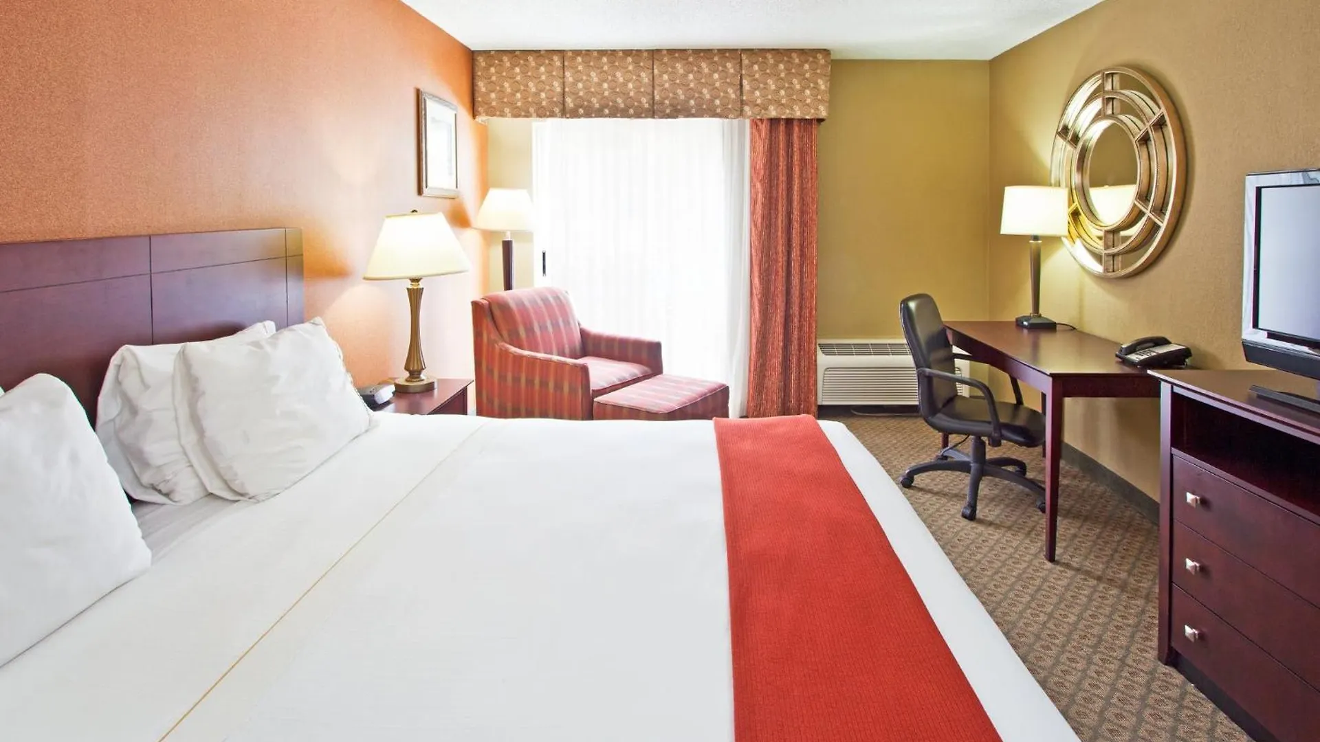 Express Clearwater East - Icot Center By Ihg Hotel 2*