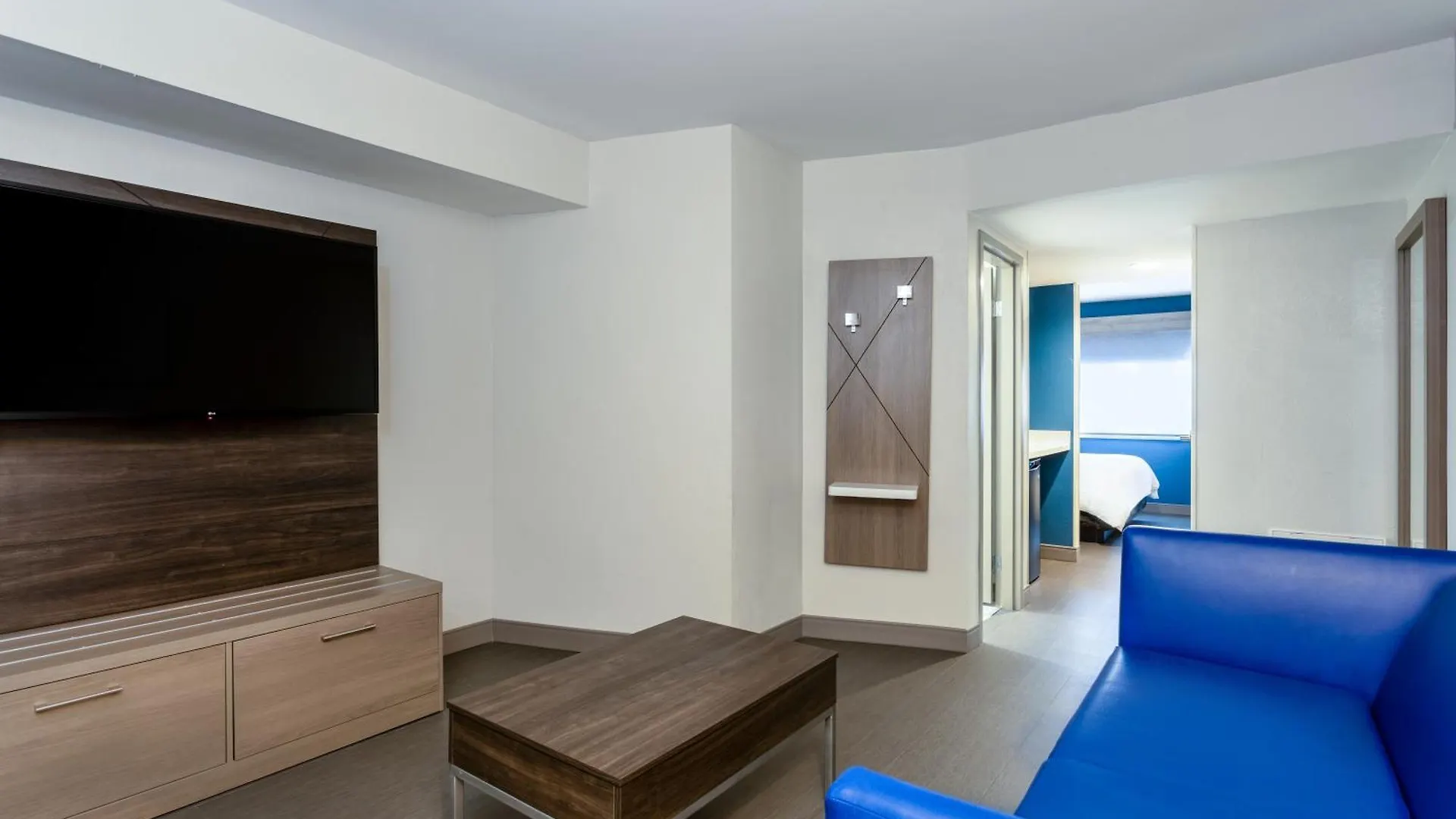 Express Clearwater East - Icot Center By Ihg Hotel 2*