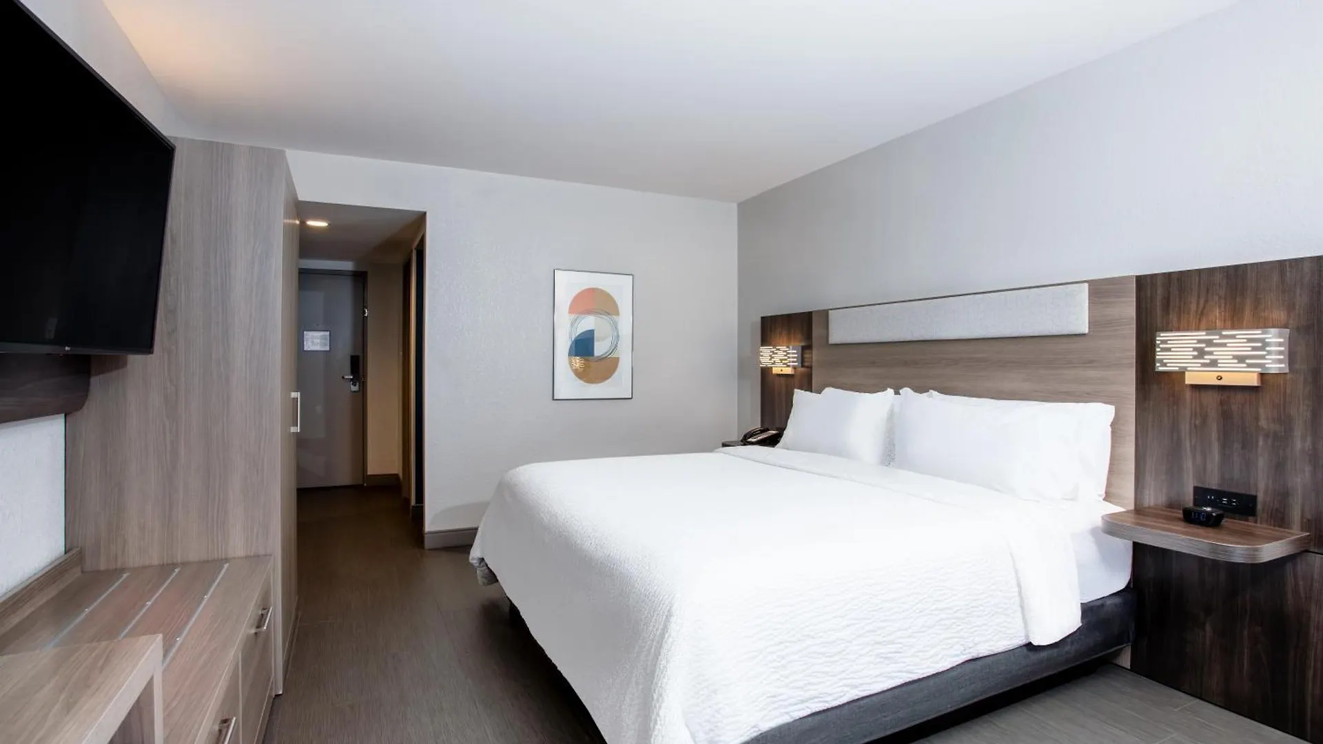Express Clearwater East - Icot Center By Ihg Hotel 2*