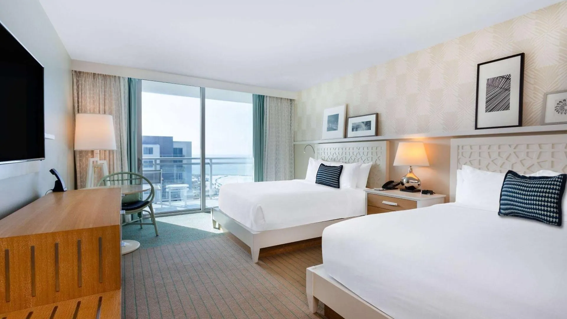 Wyndham Grand Beach Resort Clearwater Beach