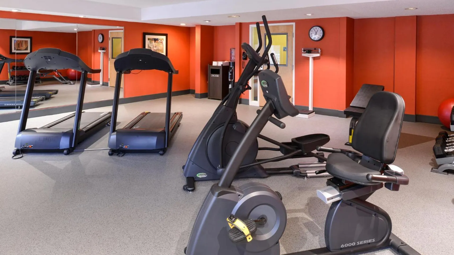 Hotel Express Clearwater East - Icot Center By Ihg