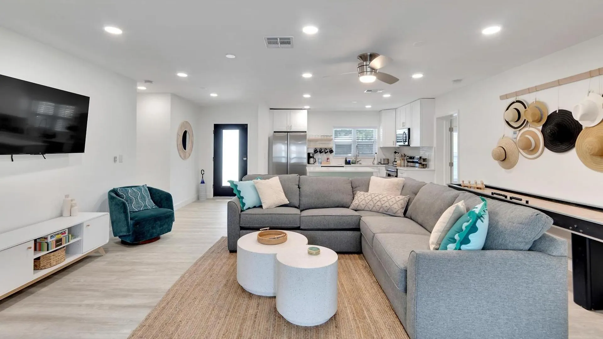 1543 Lakeview Road Holiday home