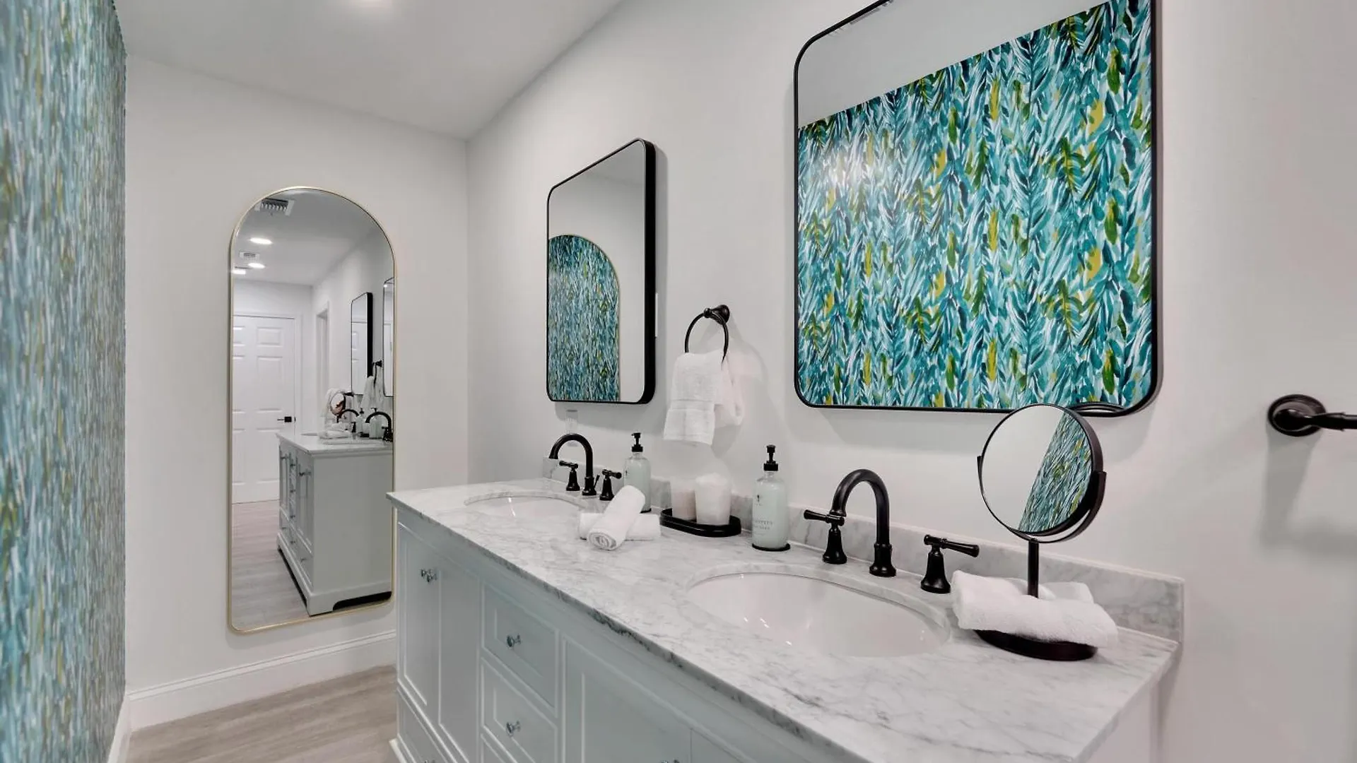 1543 Lakeview Road Holiday home *