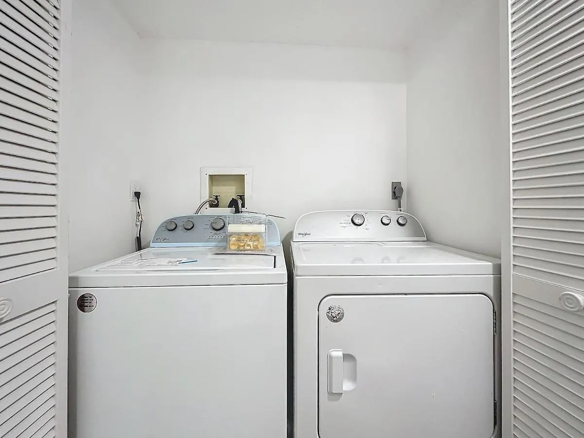 Spacious Getaway- Comfort &convenience Apartment Clearwater