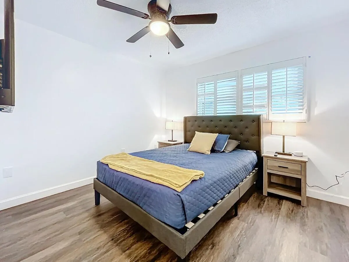 Spacious Getaway- Comfort &convenience Apartment Clearwater