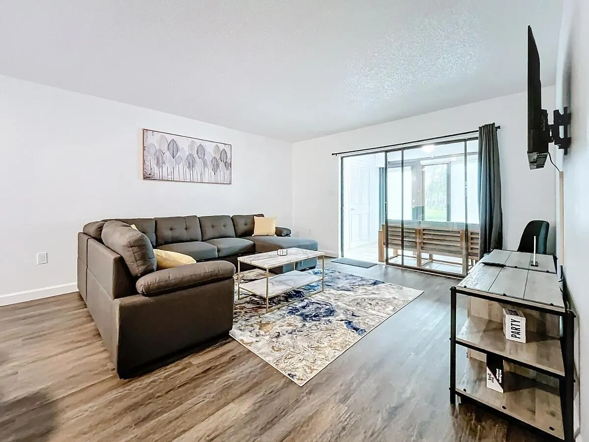 Spacious Getaway- Comfort &convenience