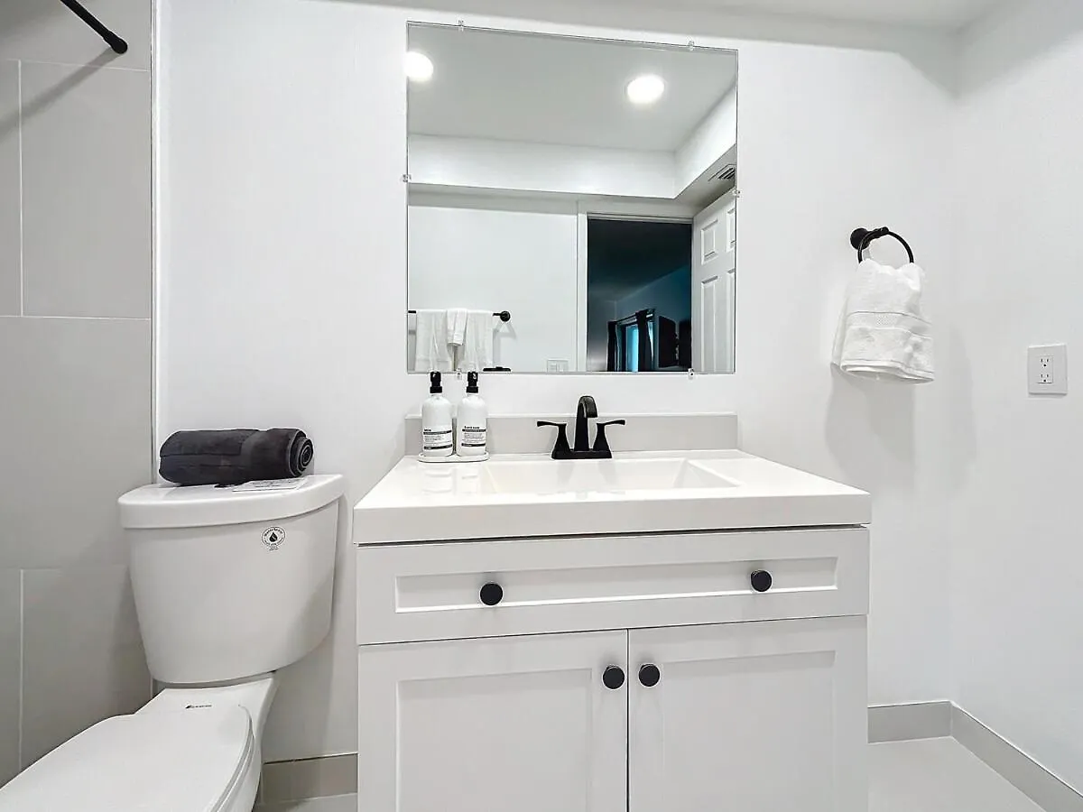 Spacious Getaway- Comfort &convenience Apartment Clearwater