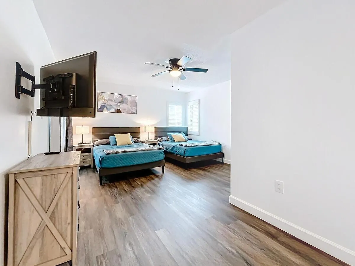 Spacious Getaway- Comfort &convenience