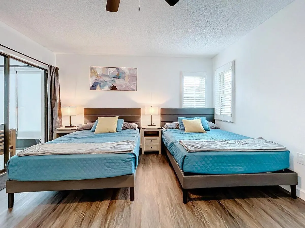 Spacious Getaway- Comfort &convenience Apartment *