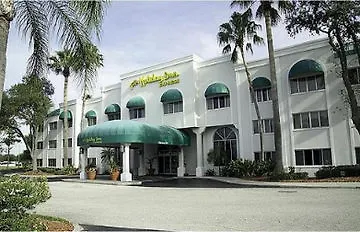 Express Clearwater East - Icot Center By Ihg