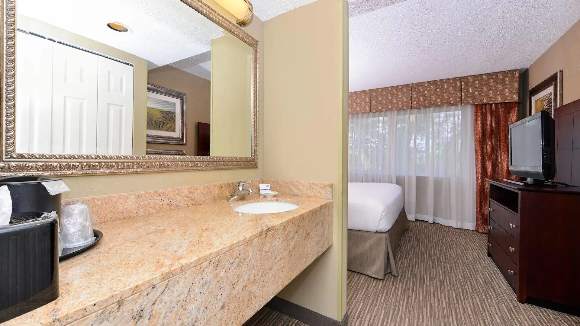 Express Clearwater East - Icot Center By Ihg Pinellas Park