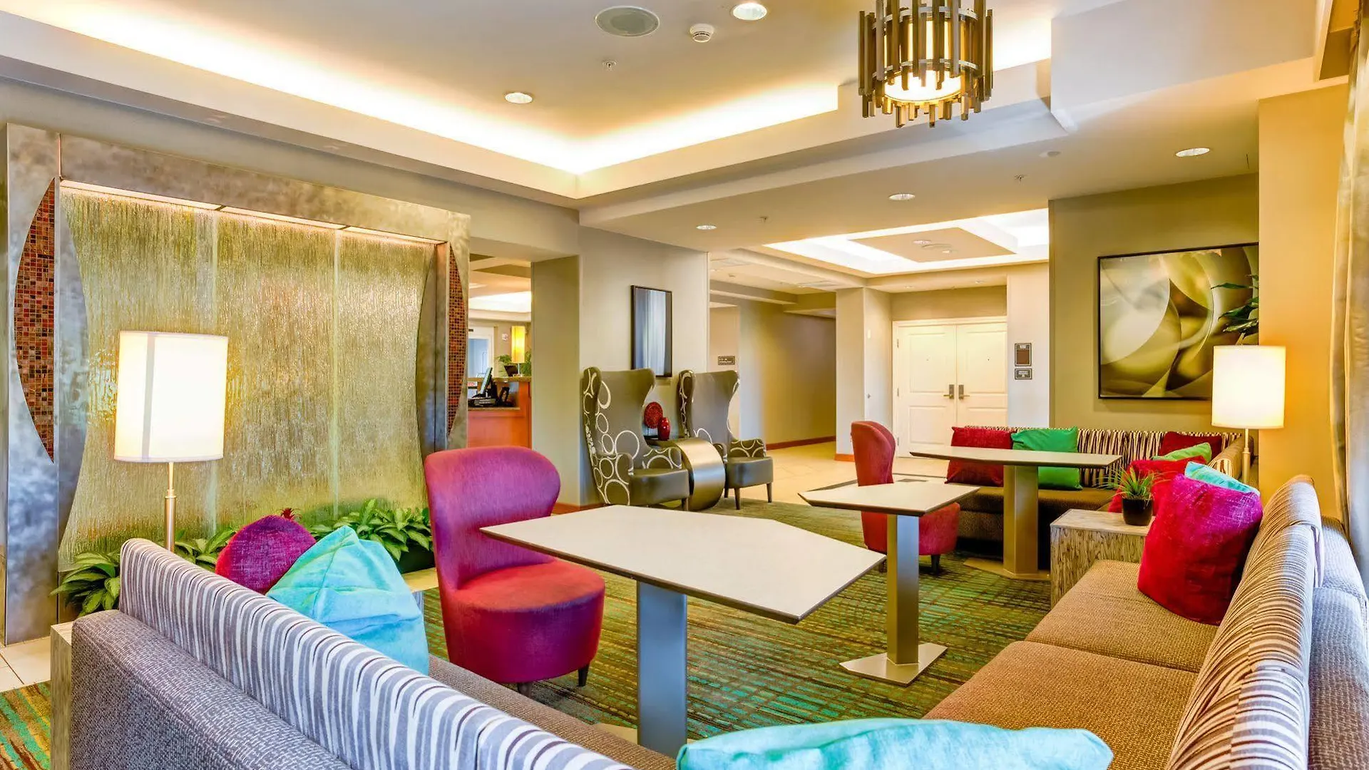 Hotel By Marriot Downtown 3*