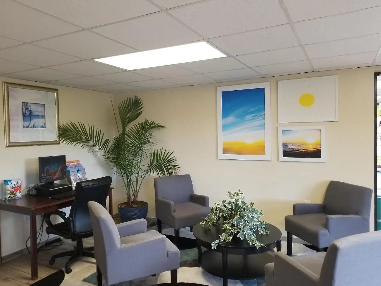 Days By Wyndham Clearwater/central Hotel