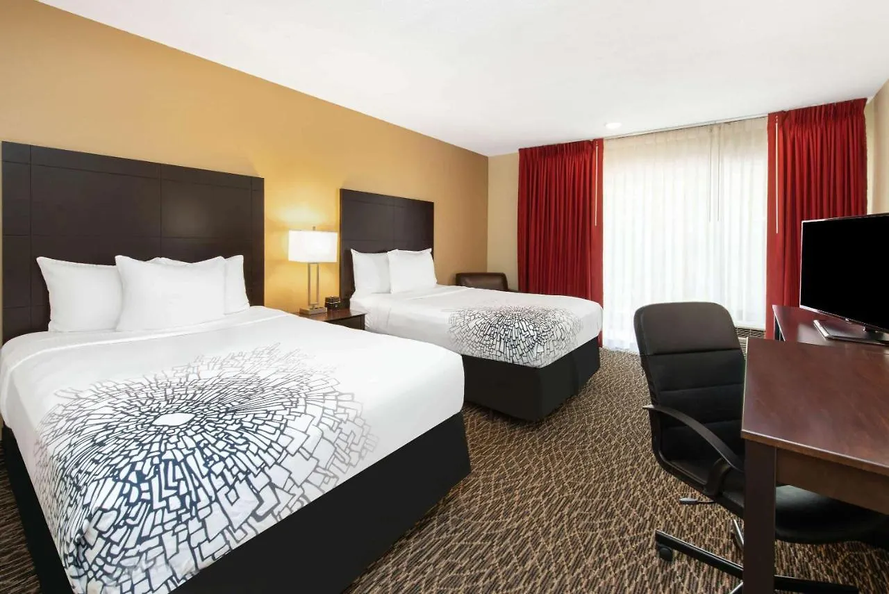 Hotel La Quinta By Wyndham 3*