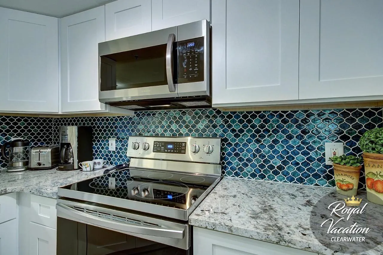 The Avalon Royal Tropical Apartment *