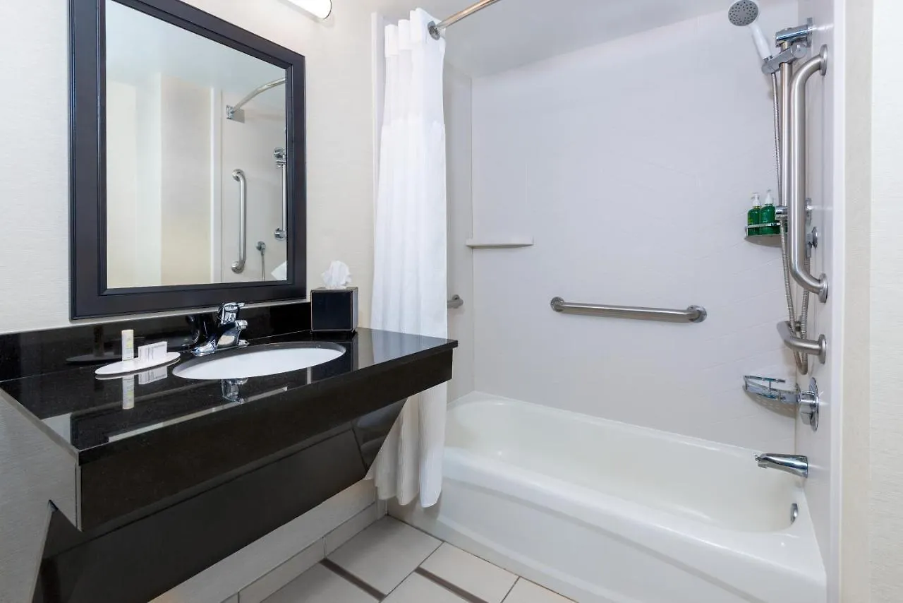 Fairfield And By Marriott Hotel 3*