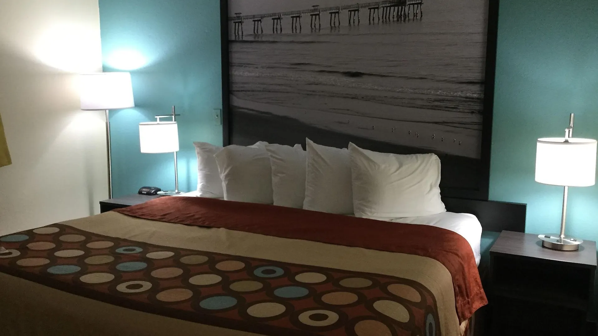 Super 8 By Wyndham Clearwater/st. Petersburg Airport