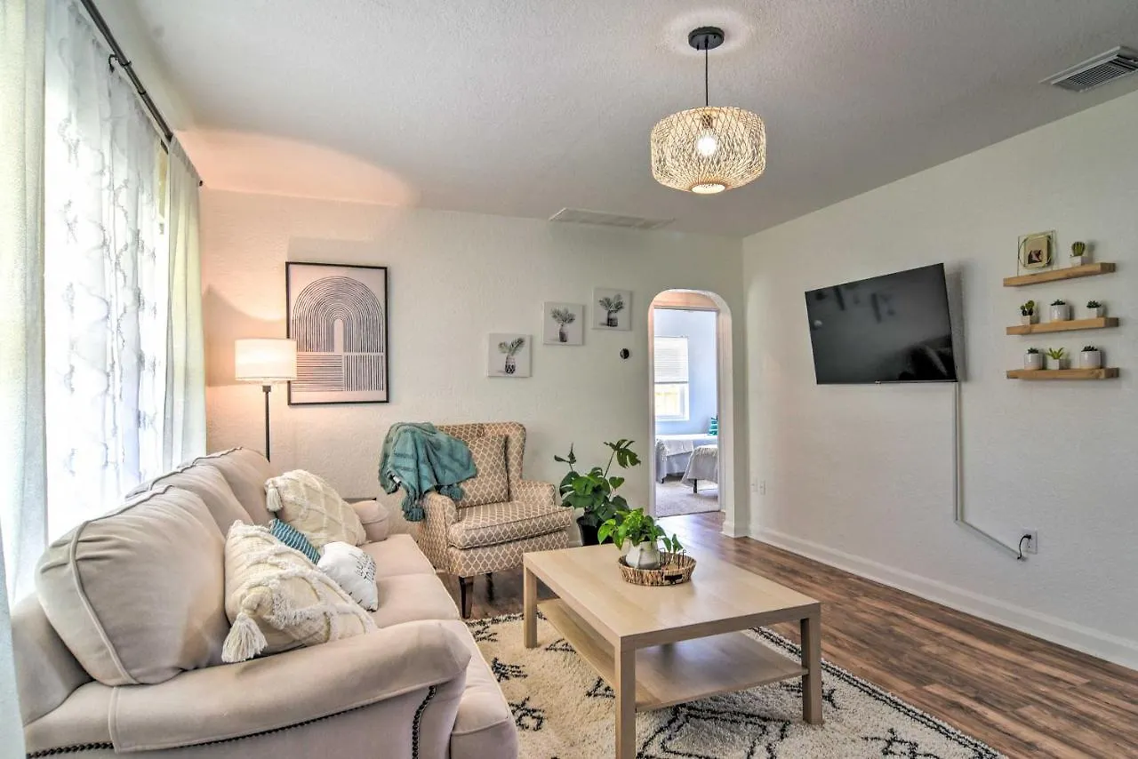 Holiday home Family-friendly With Game Room!