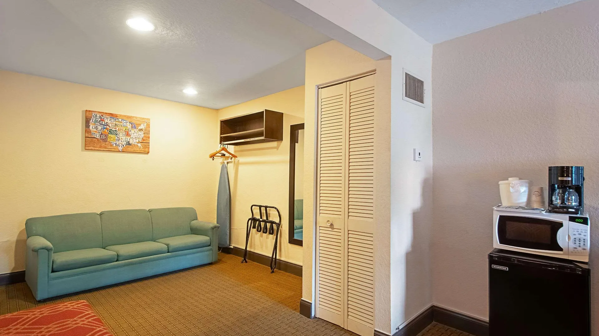 Hotel Ramada Limited And Clearwater