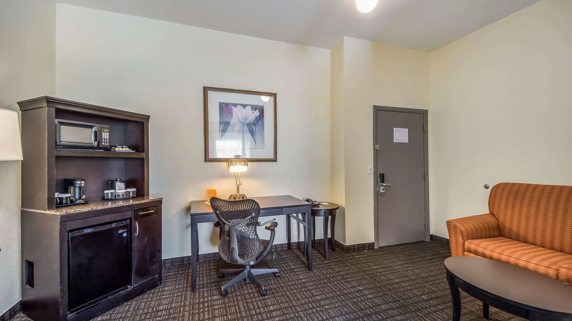 Hotel Clarion & 3*