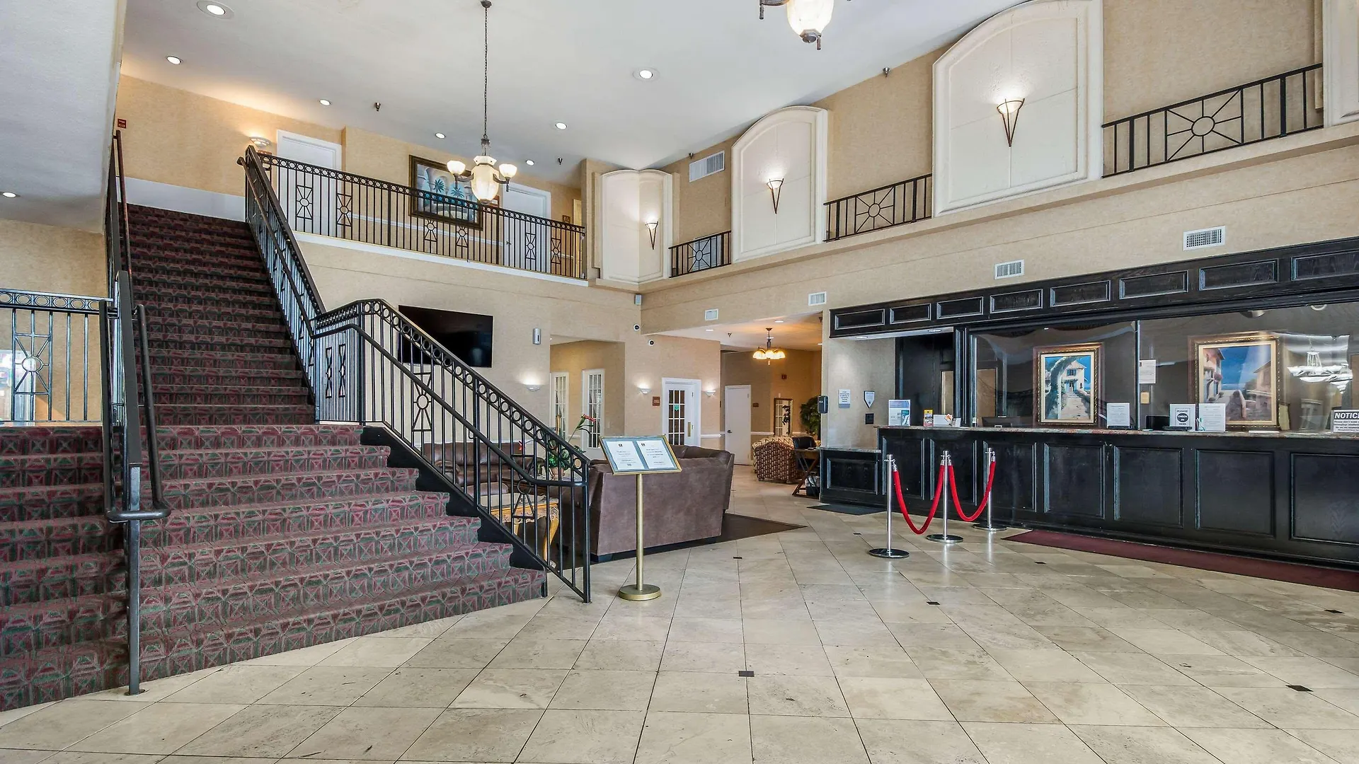 Hotel Clarion &