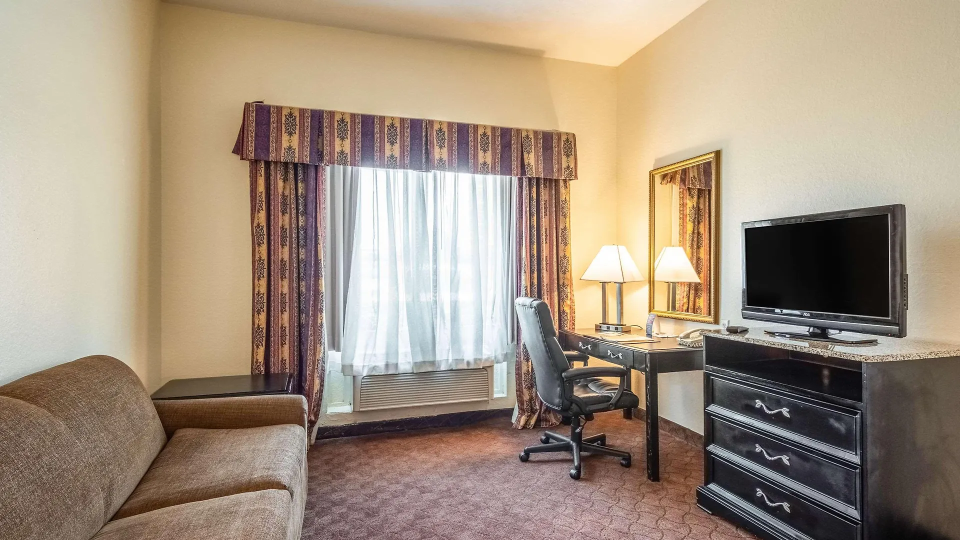 Clarion & Hotel Clearwater