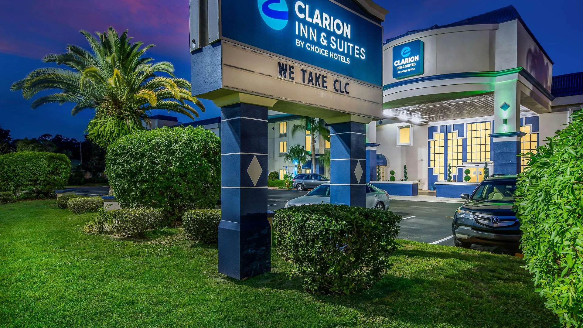 Hotel Clarion & 3*