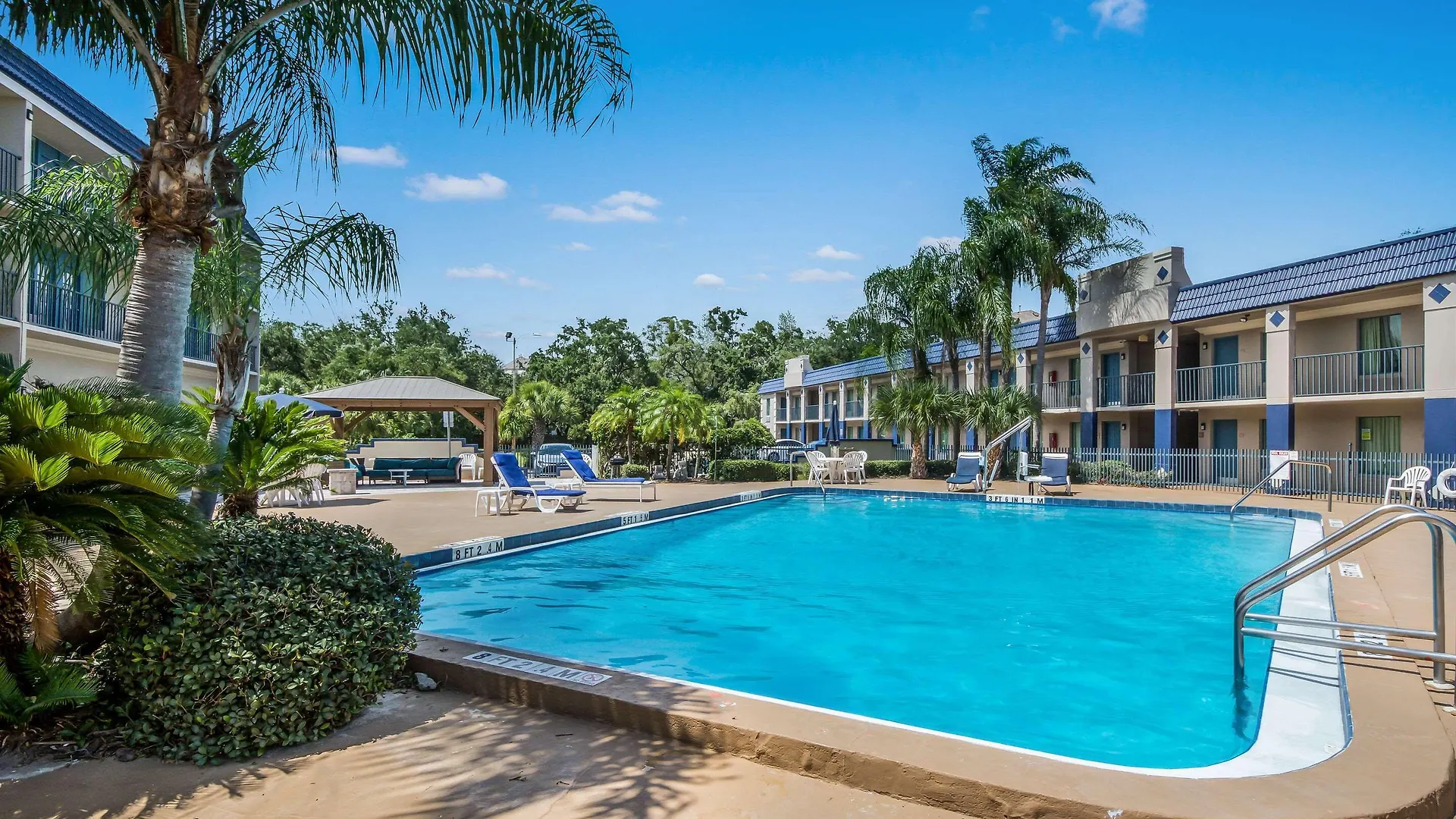 Clarion & Hotel 3*