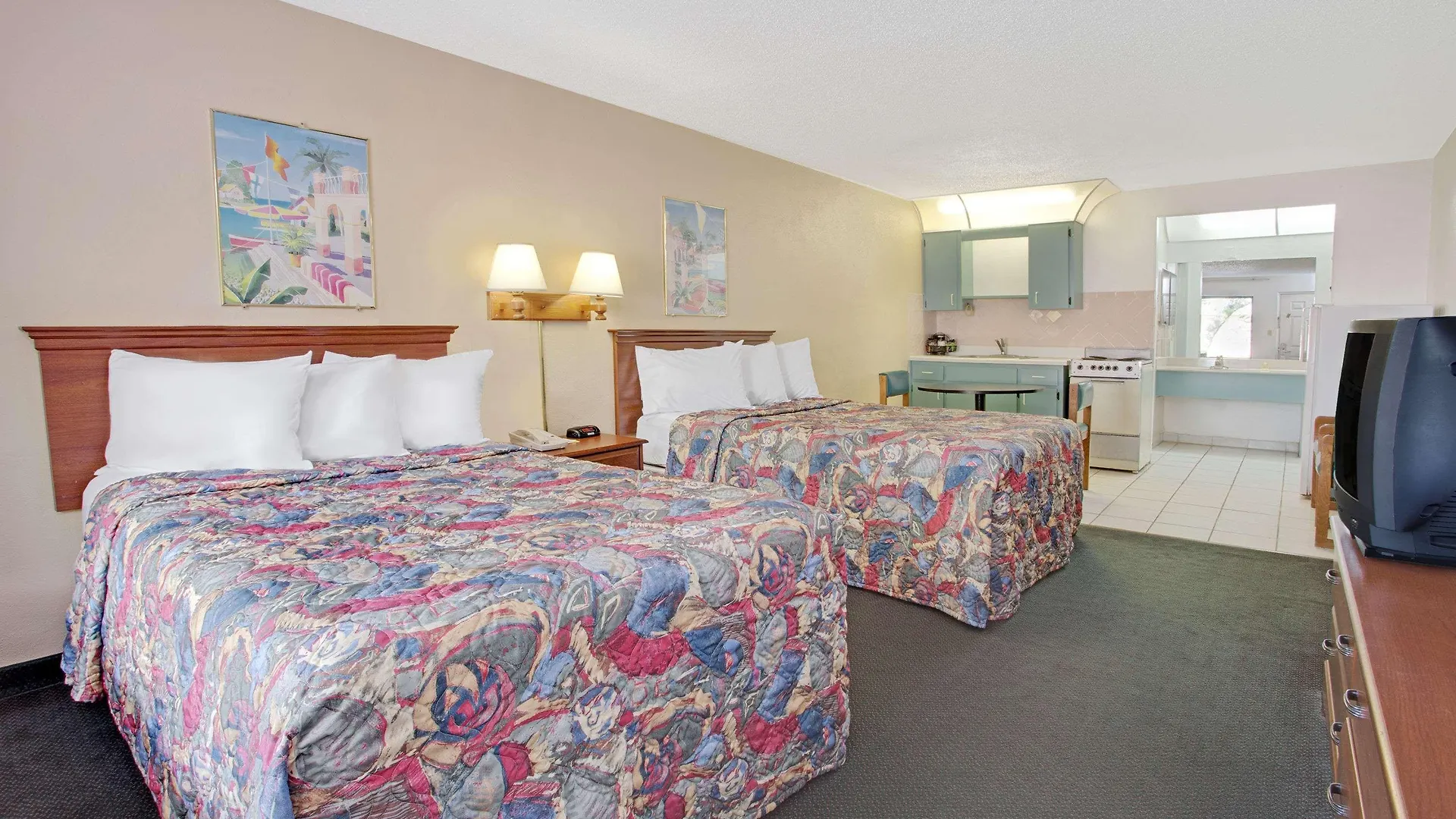 Days By Wyndham Clearwater/central