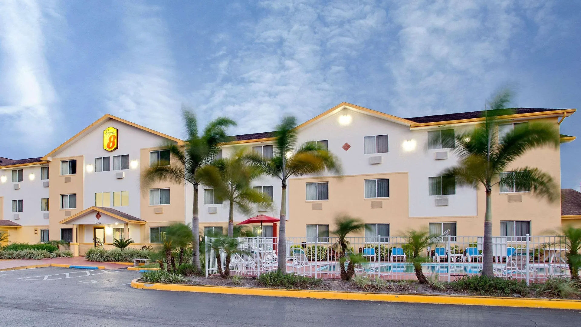 Super 8 By Wyndham Clearwater/st. Petersburg Airport 3*