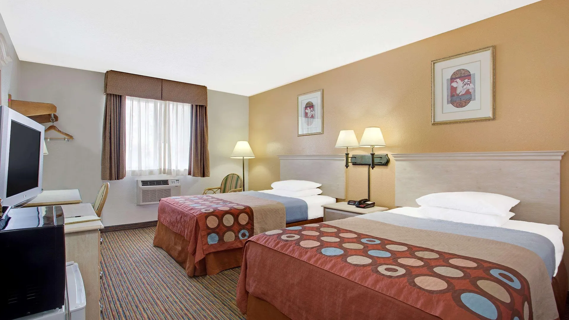 Hotel Super 8 By Wyndham Clearwater/st. Petersburg Airport Clearwater