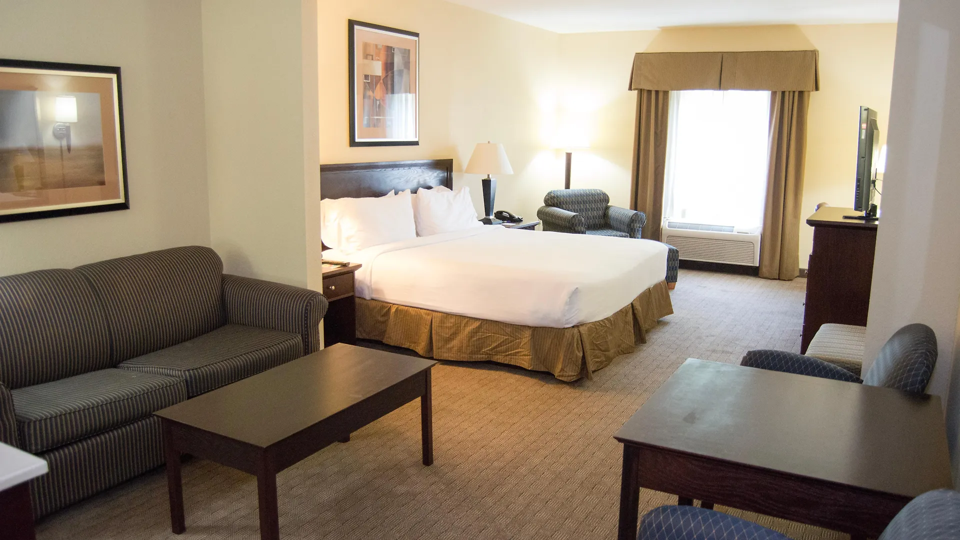 Express & Us 19 North By Ihg Hotel 2*