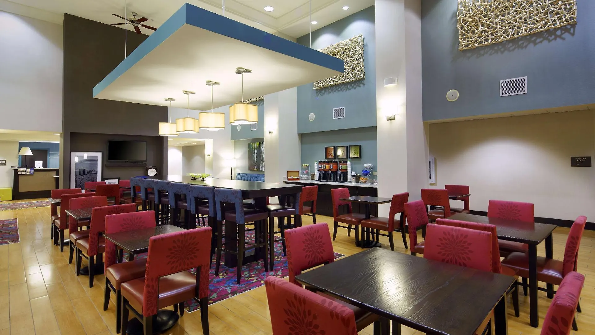 Hotel Hampton & St Petersburg Ulmerton Road Fl 3*