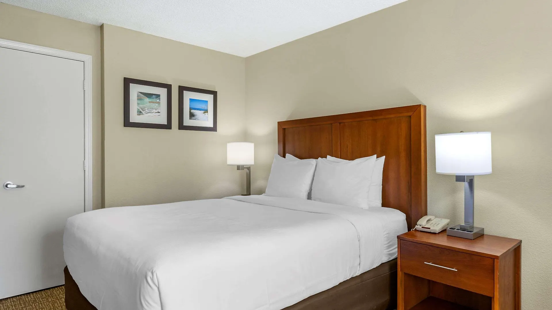 Comfort & St Pete - International Airport Hotell