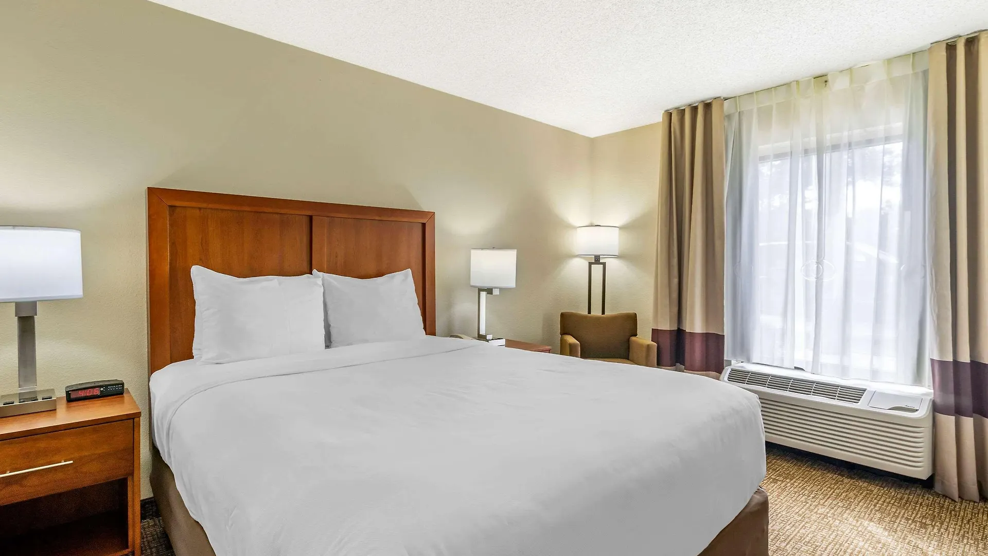 Comfort & St Pete - International Airport Hotel 2*