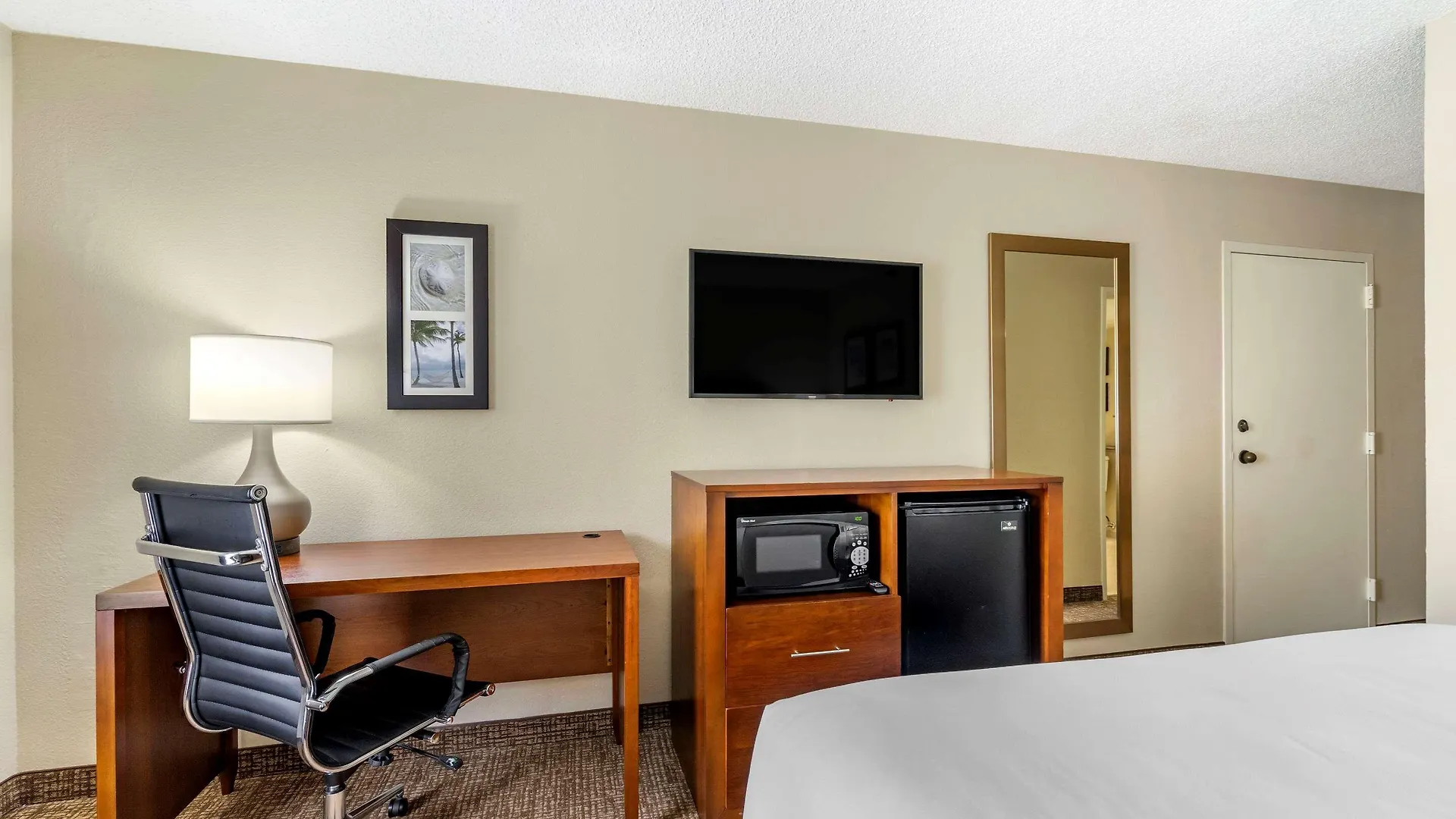 Comfort & St Pete - International Airport Hotell 2*