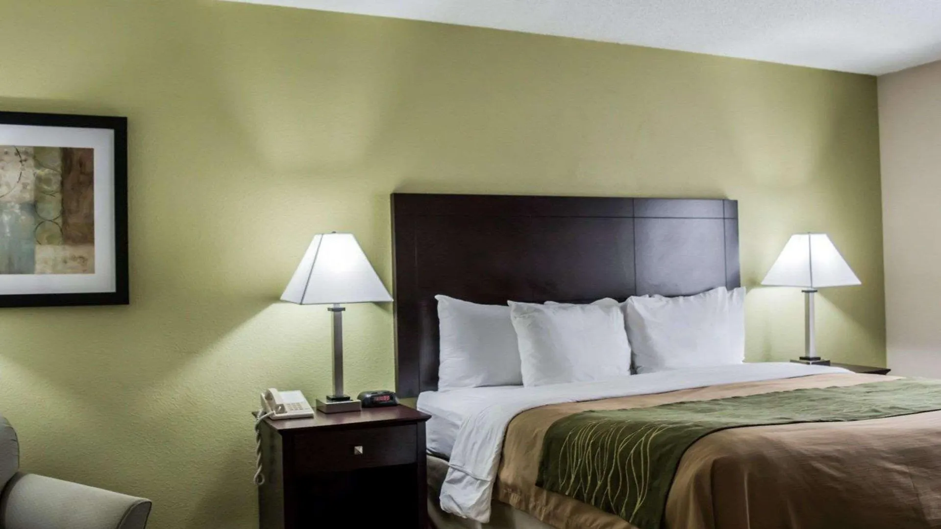 Comfort & St Pete - International Airport Hotell 2*
